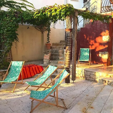 La Belle Et La Bete Holiday home