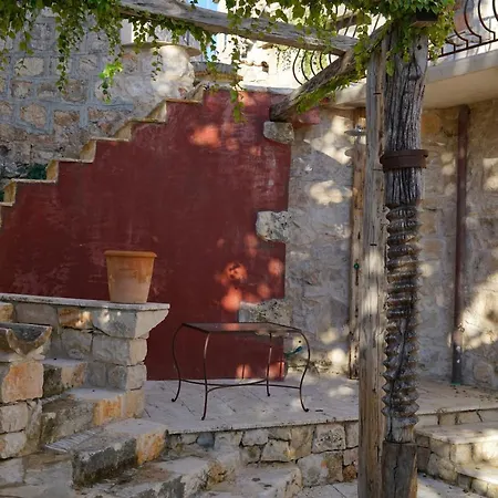 Holiday home La Belle Et La Bete *