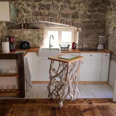 Holiday home La Belle Et La Bete