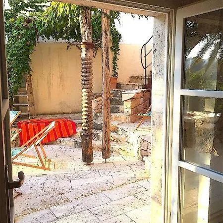 Holiday home La Belle Et La Bete *