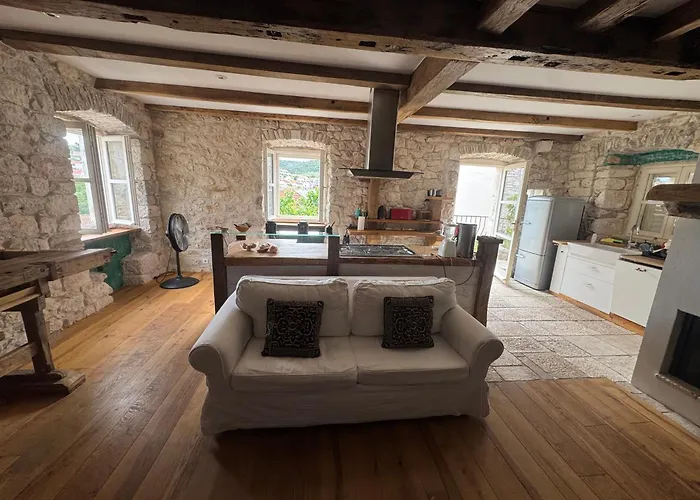 La Belle Et La Bete Vikendica