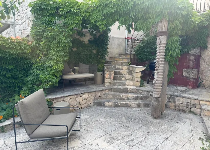 Vikendica La Belle Et La Bete