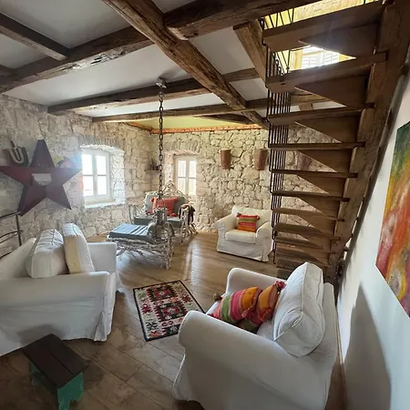 La Belle Et La Bete * Sutivan