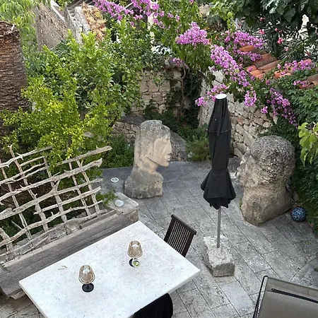 La Belle Et La Bete Ferienhaus